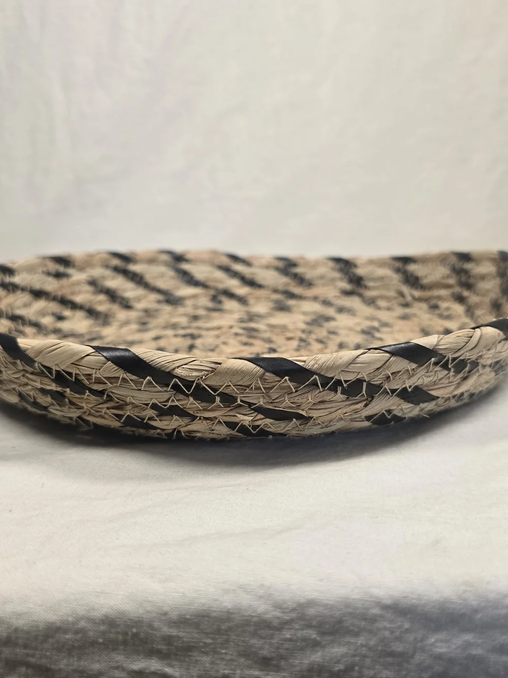 Set of 2 Shallow Woven Seagrass Baskets 12